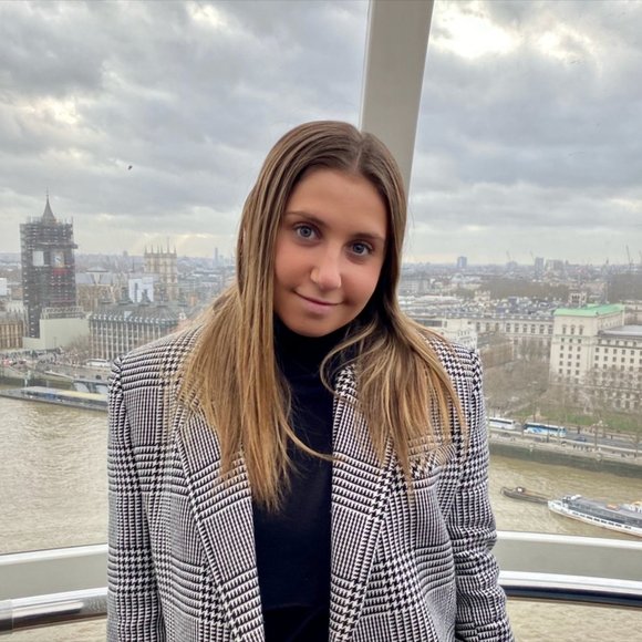 Meet your Posher, Leah - Picture 1 of 1